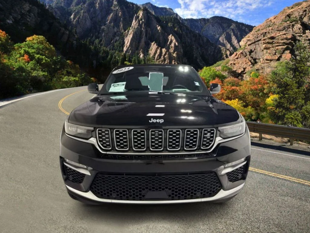 Used 2024 Black Jeep Summit Reserve 4xe image 4