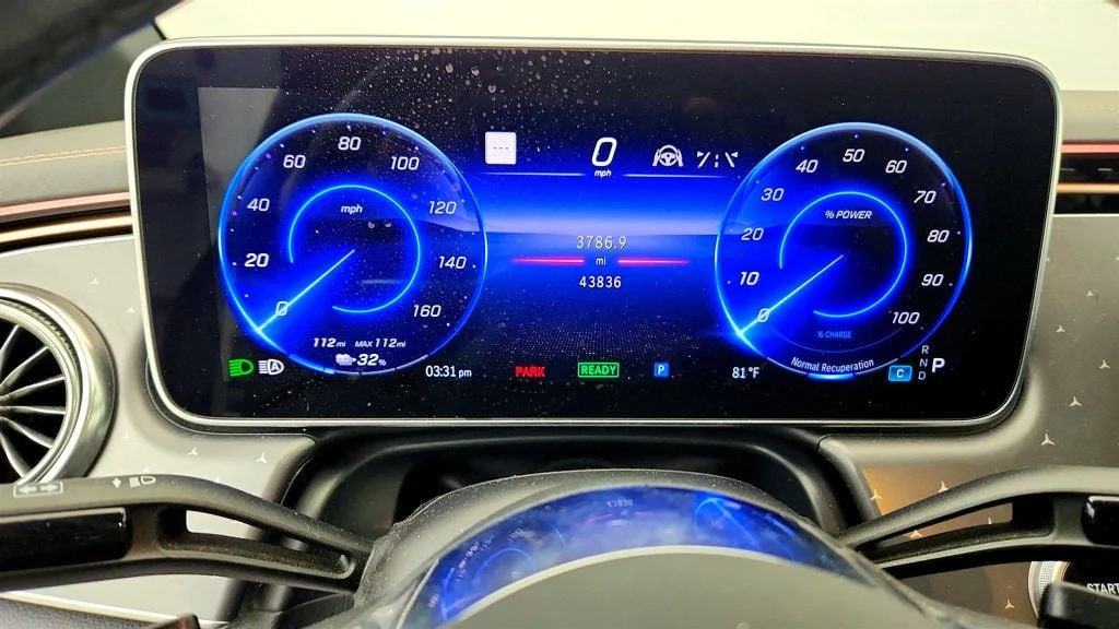 Used 2023 Polar White Mercedes-Benz EQE 350 4MATIC®+ Sedan w/ Driver Assistance & DIGITAL LIGHT image 14
