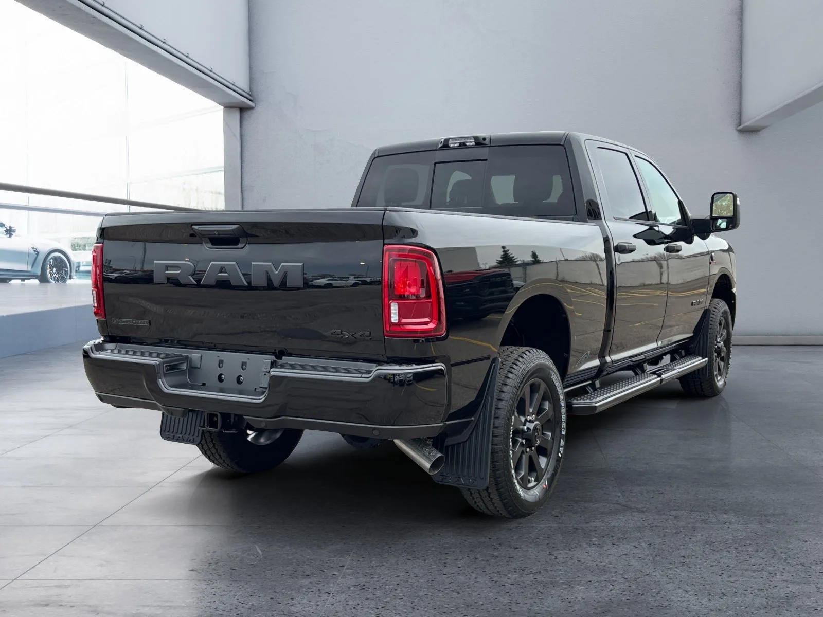 New 2027 Diamond Black Crystal Pearl Ram Big Horn image 5