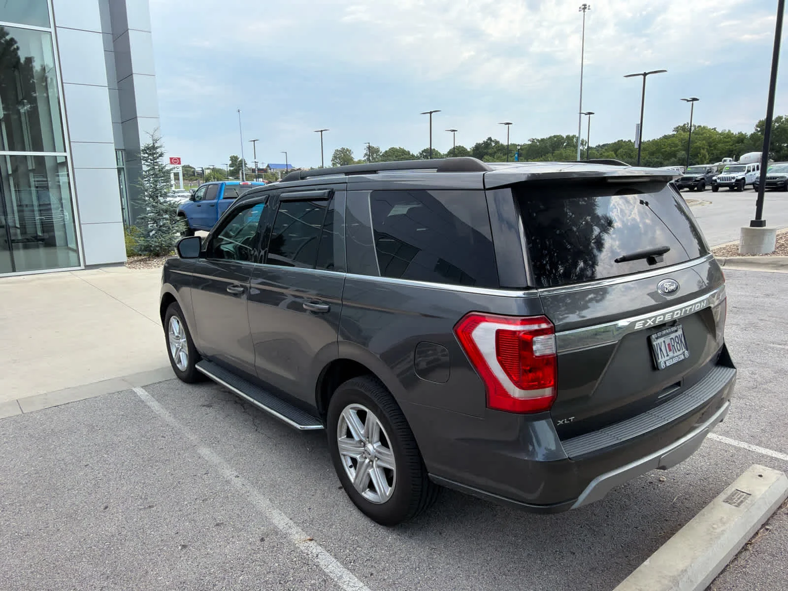 Used 2019 Magnetic Metallic Ford XLT image 7
