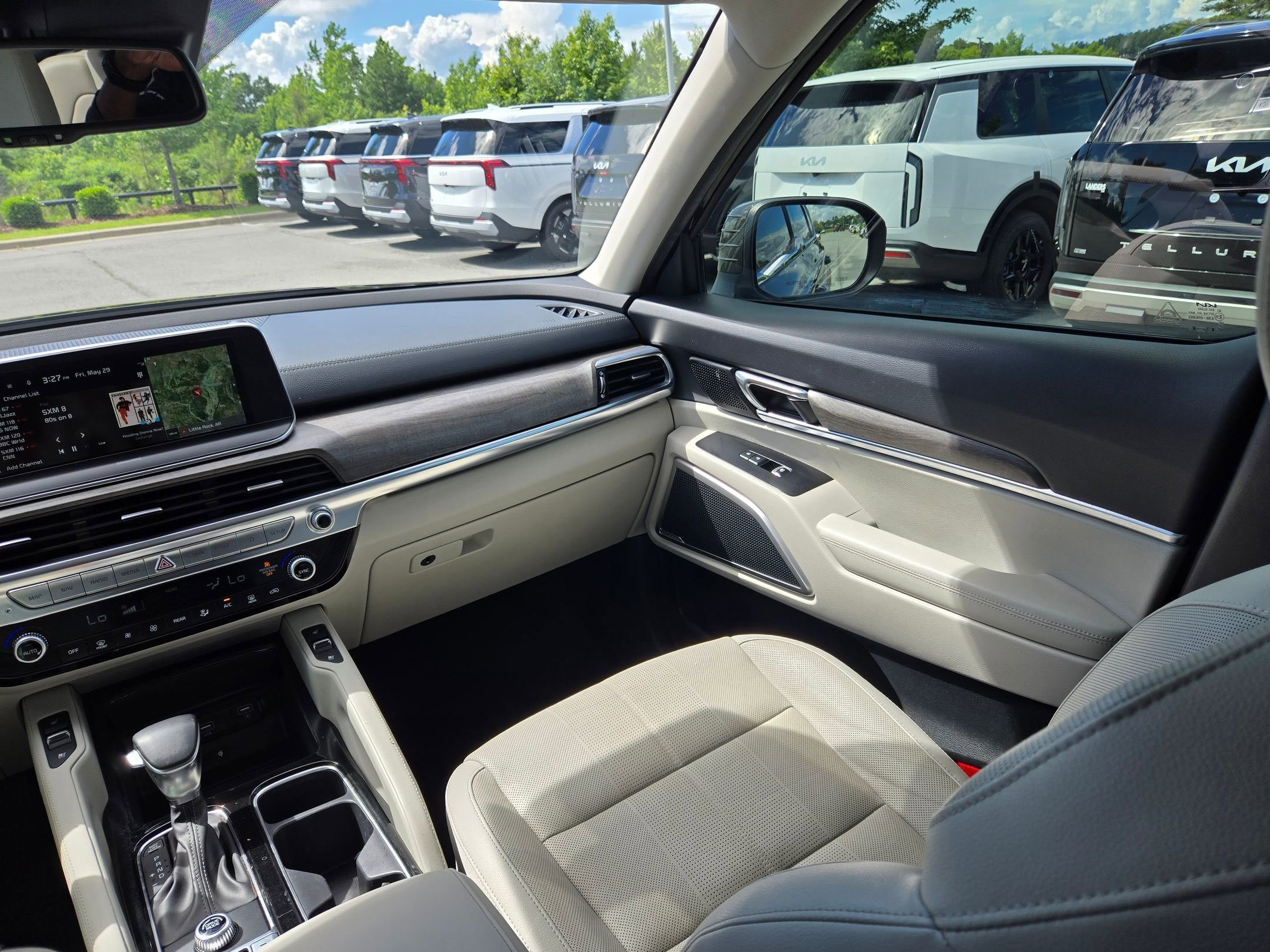 Used 2022 Dark Moss Kia EX image 24