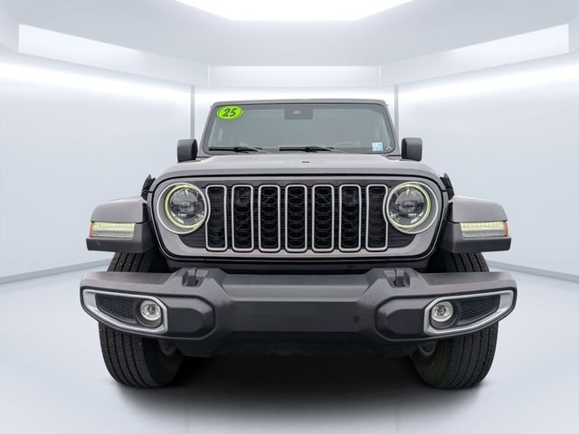 Used 2025 Gray Jeep Sahara image 8