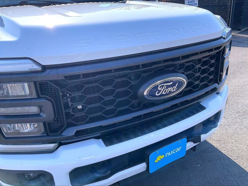 Used 2023 White Ford XL image 31