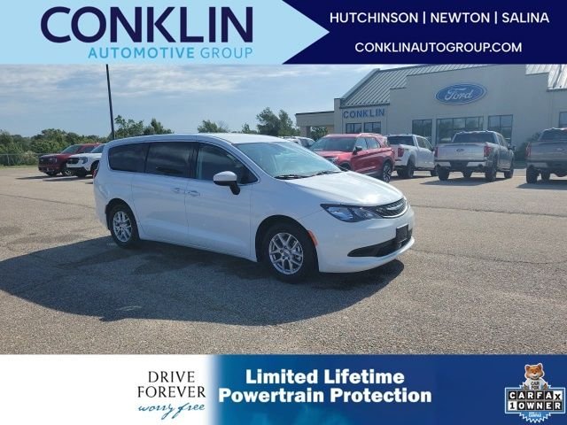 Used 2023 Bright White Clearcoat Chrysler LX image 1