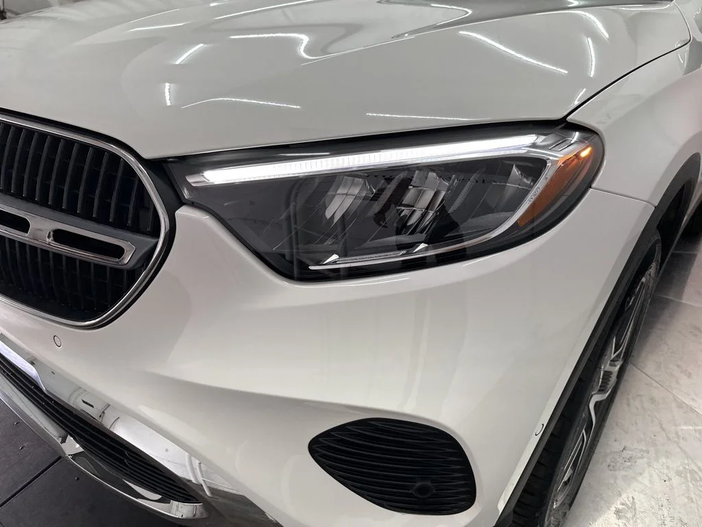 Used 2026 White Mercedes-Benz GLC 300 image 28
