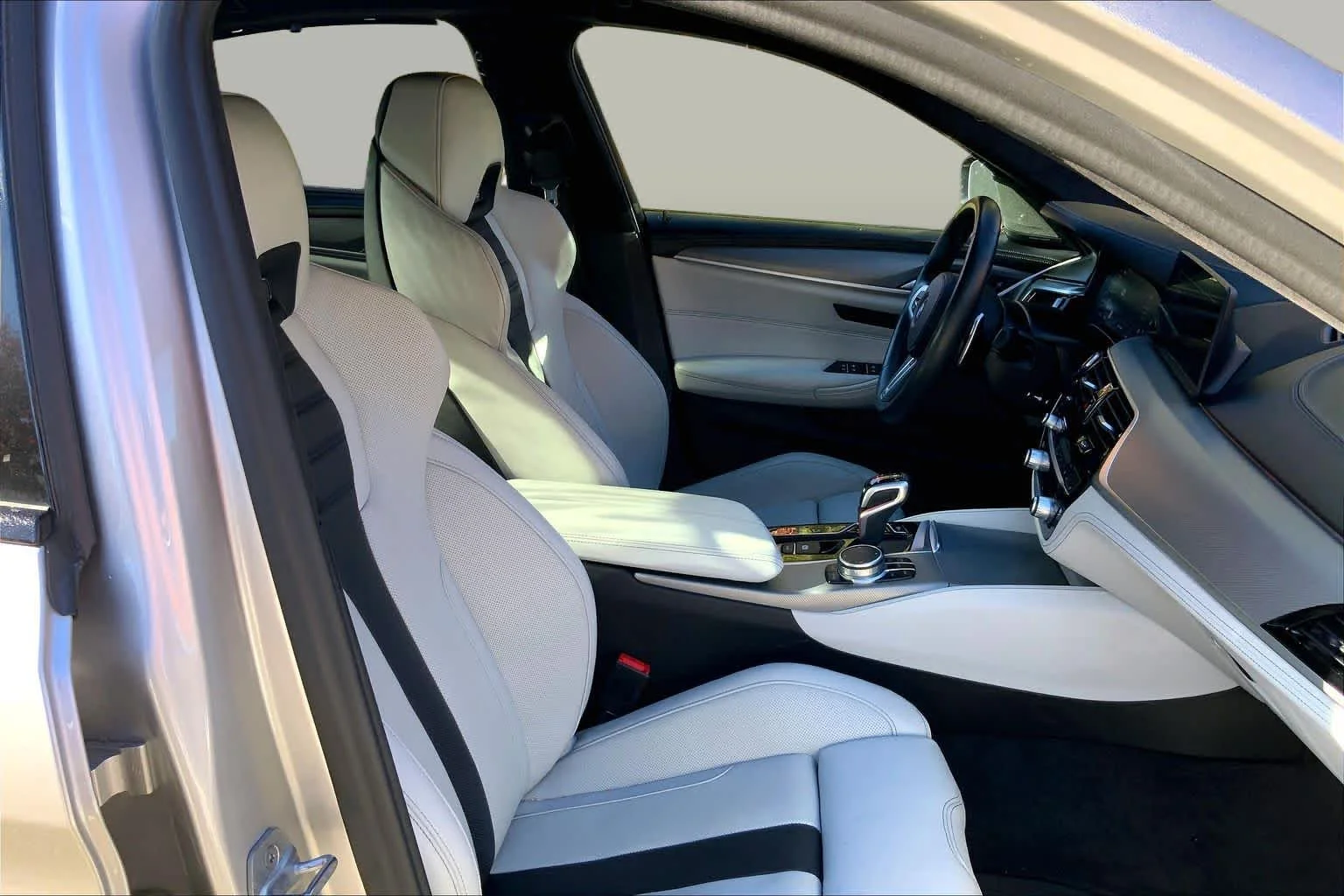 Used 2020 Rhodonite Silver Metallic BMW  image 7
