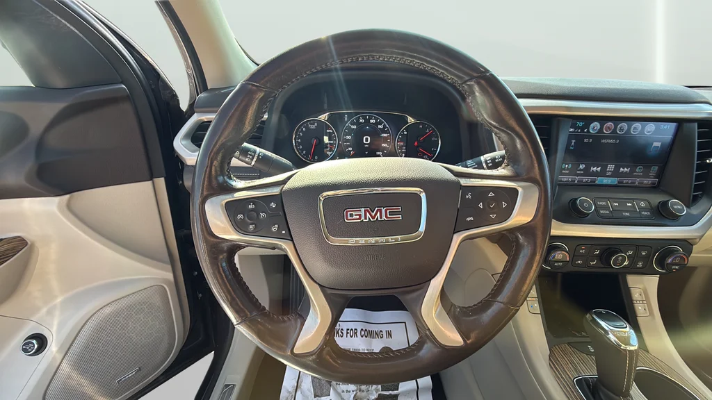 Used 2019 Blue GMC Denali image 22