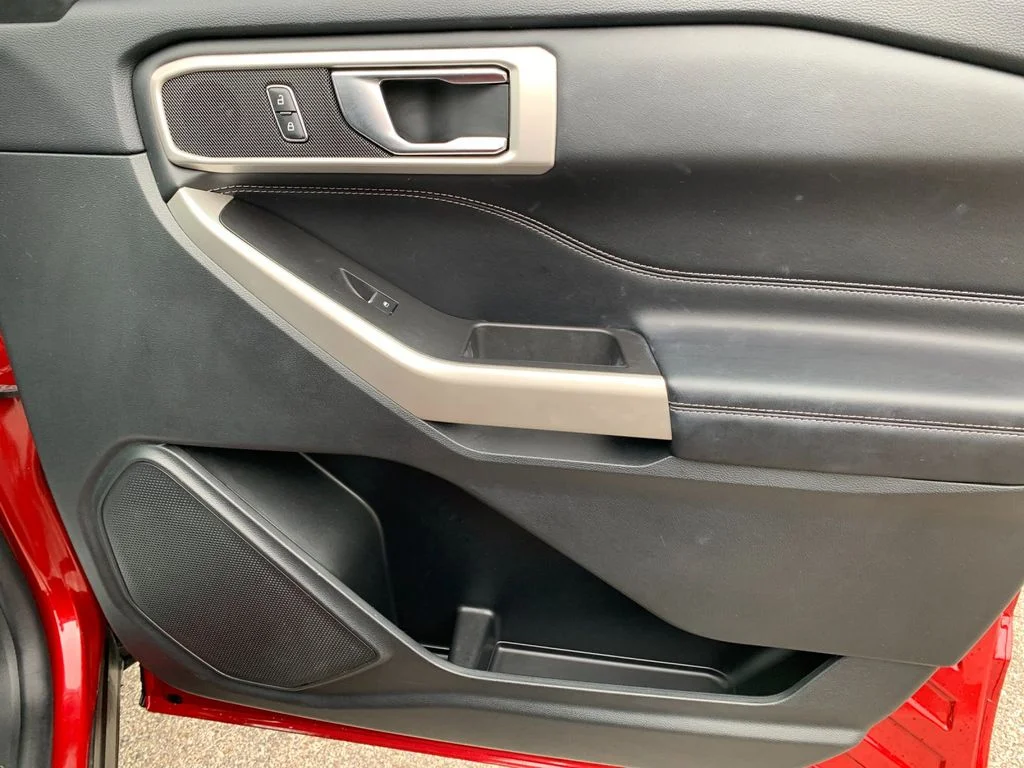 Used 2023 Red Ford XLT image 20