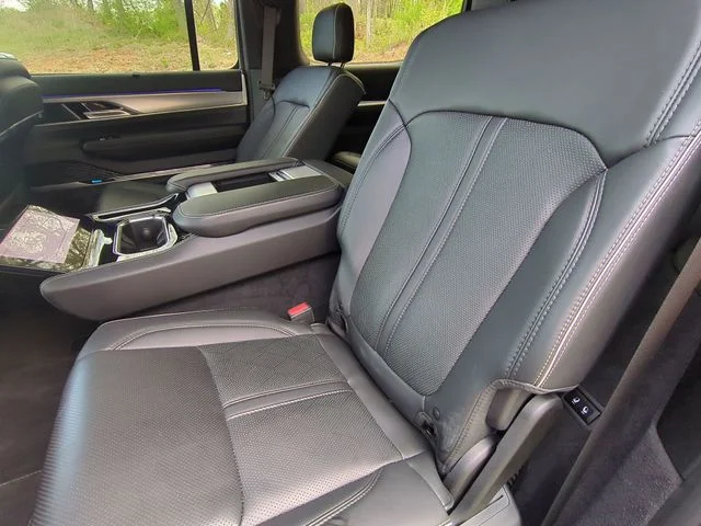 Used 2023 Black Jeep Series II image 28