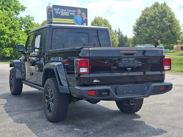 Used 2022 Black Jeep Sport image 8
