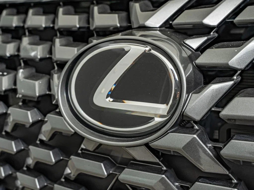 Certified Used 2023 Caviar Lexus 460 image 12