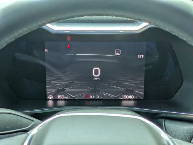 Used 2023 Summit White GMC Elevation image 27