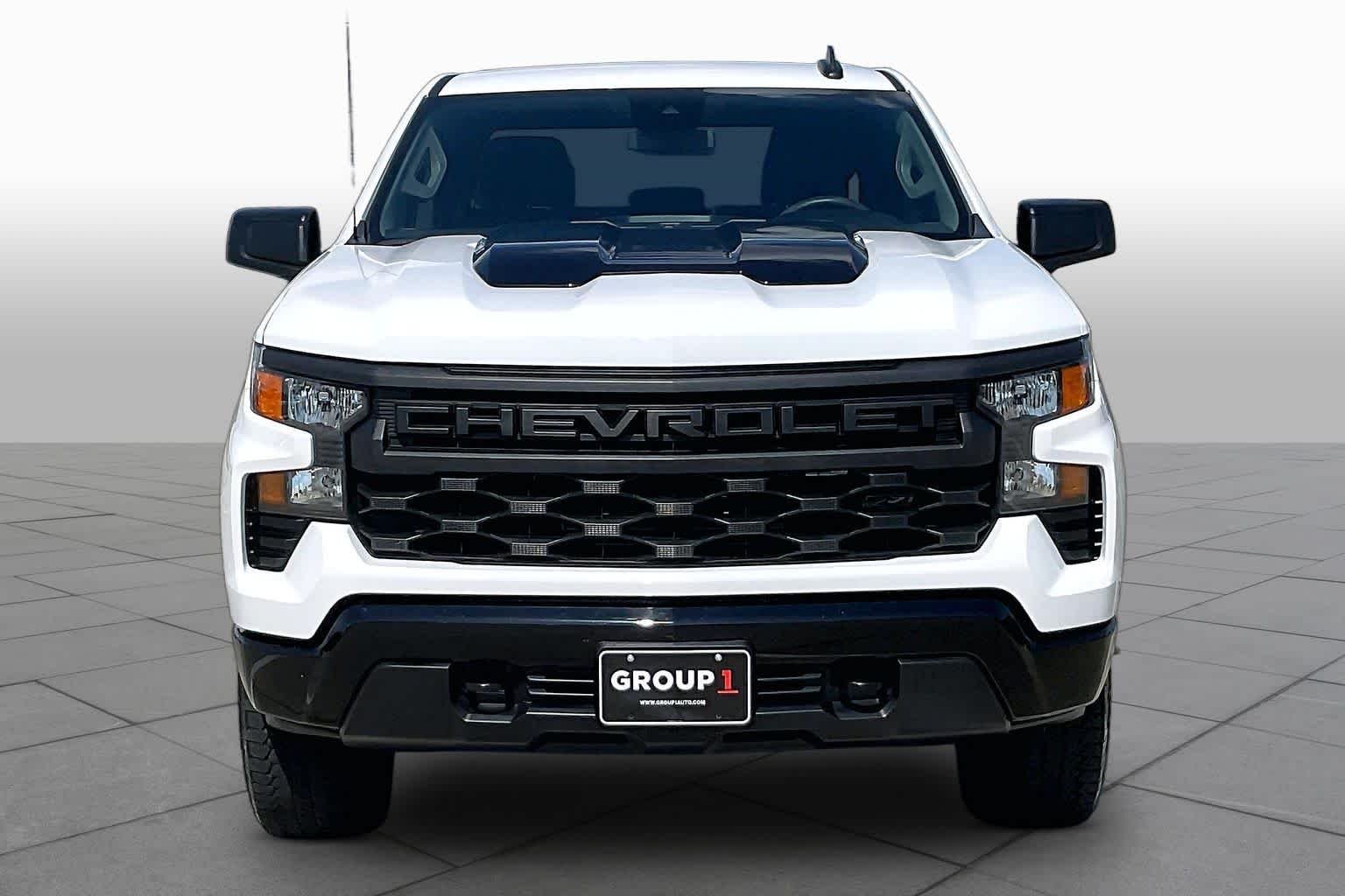 Used 2024 Summit White Chevrolet Custom Trail Boss image 4