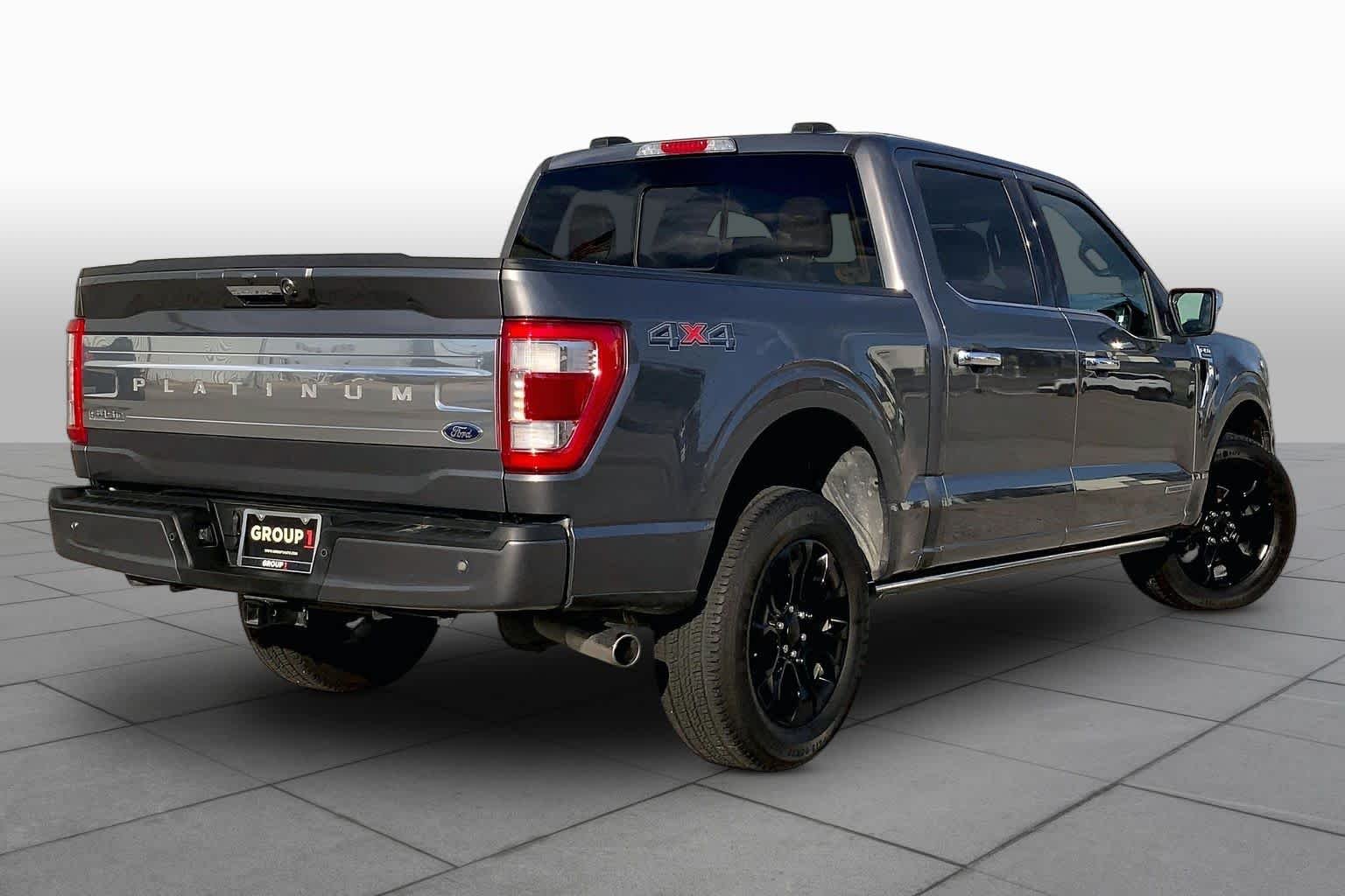 Used 2022 Carbonized Gray Metallic Ford Platinum image 12