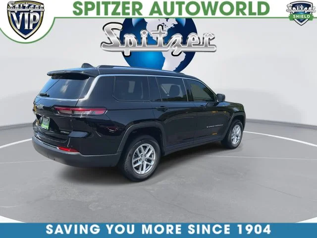 Used 2023 Black Jeep Laredo image 9