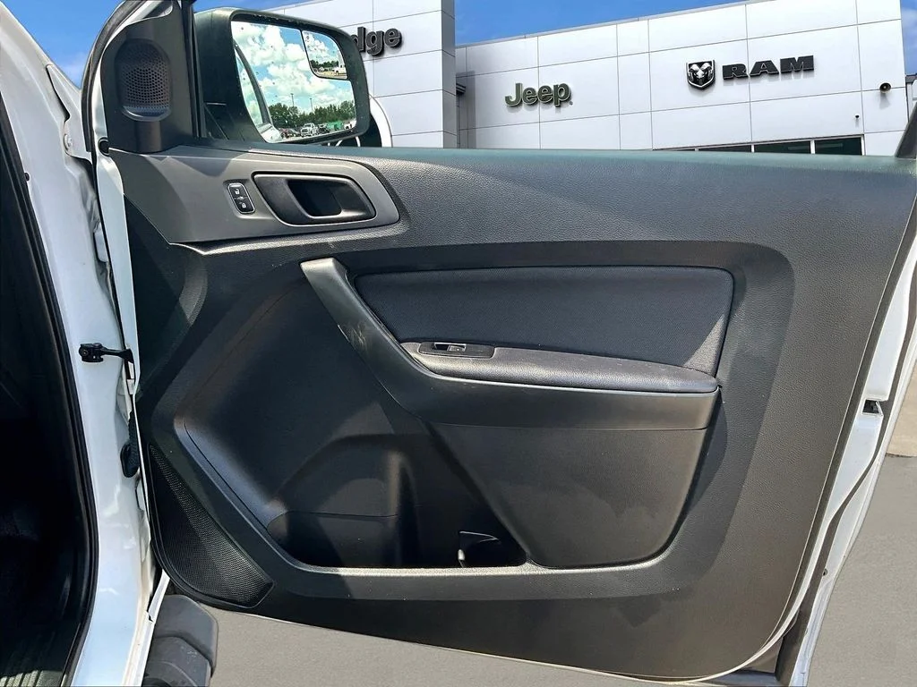 Used 2022 White Ford XL image 31
