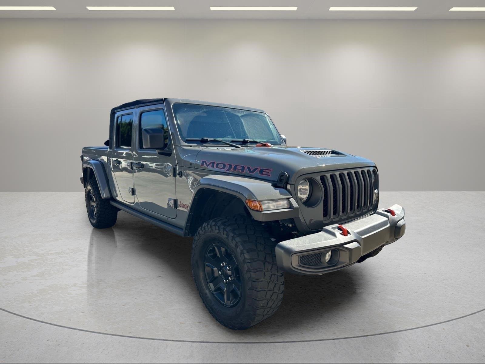 Used 2022 Sting-Gray Clearcoat Jeep Mojave image 7