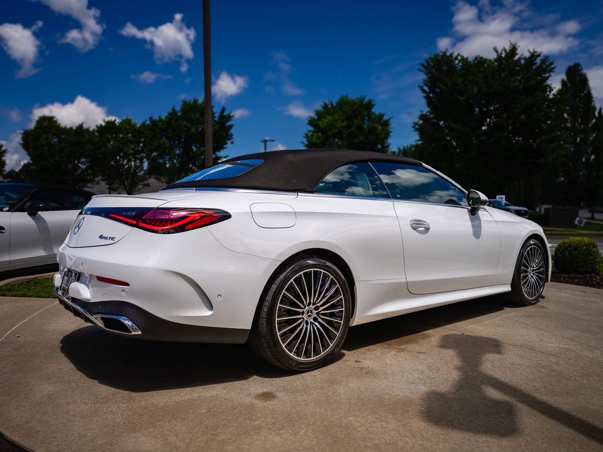 Used 2026  Mercedes-Benz  image 13