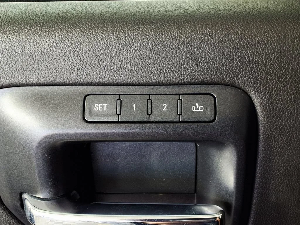 Used 2014 BLACK Chevrolet LTZ image 19