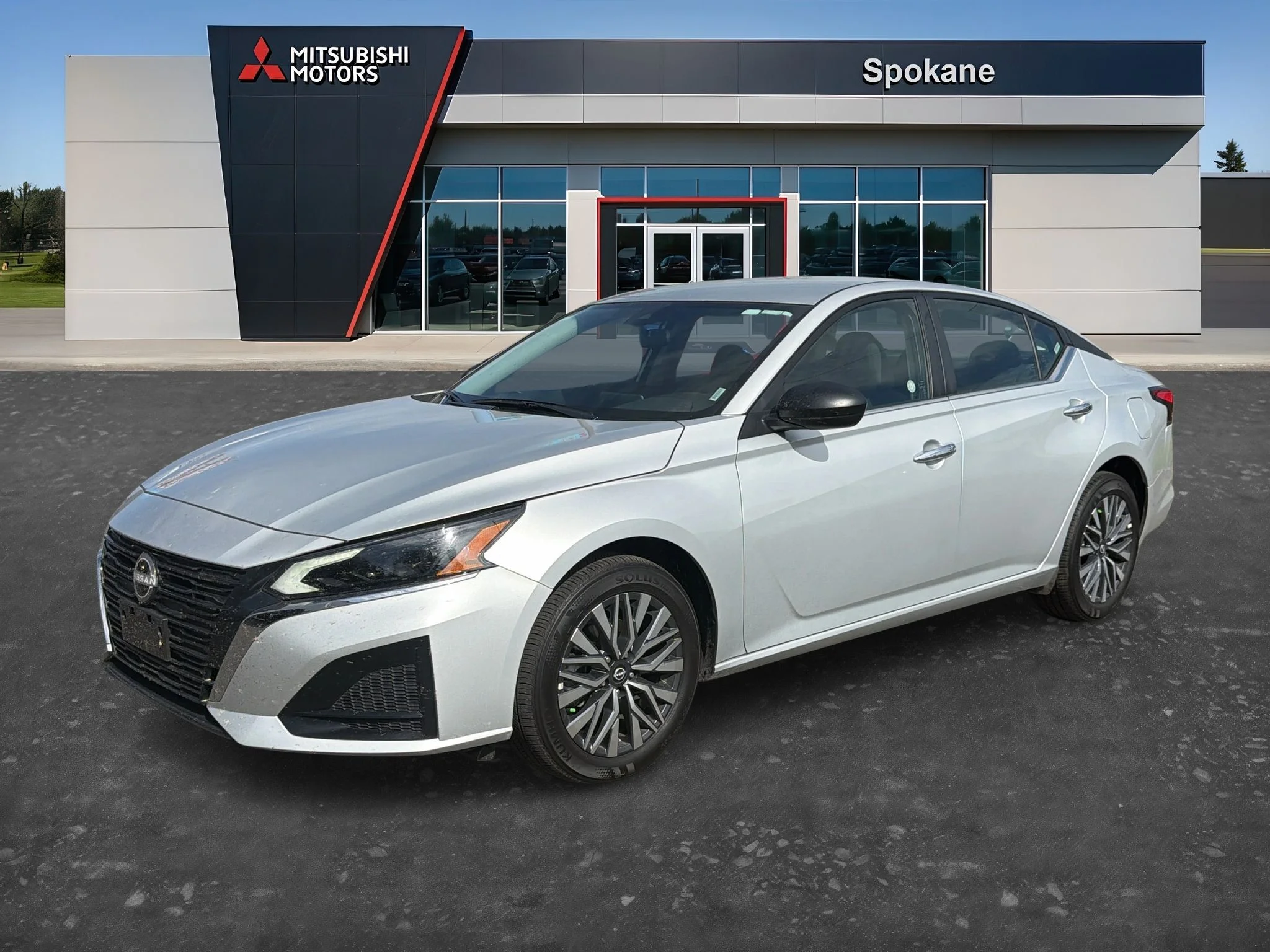 Used 2025 Brilliant Silver Metallic Nissan SV image 3