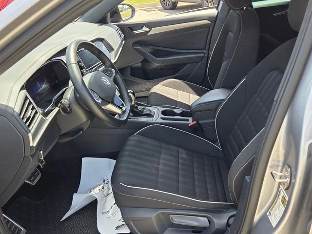Used 2024 Silver Volkswagen 1.5T Sport image 5