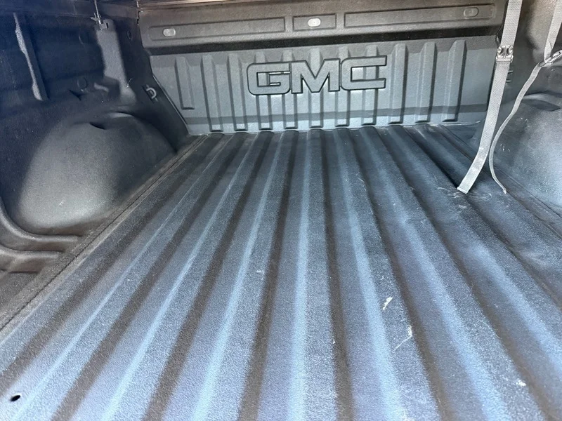 Used 2020 BLUE EMERALD METALLIC GMC 2WD SLE image 24