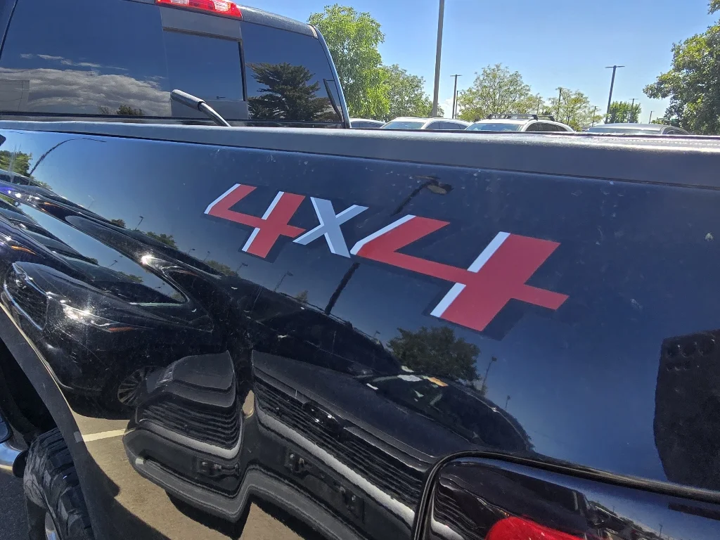 Used 2018 Black Chevrolet LTZ image 9