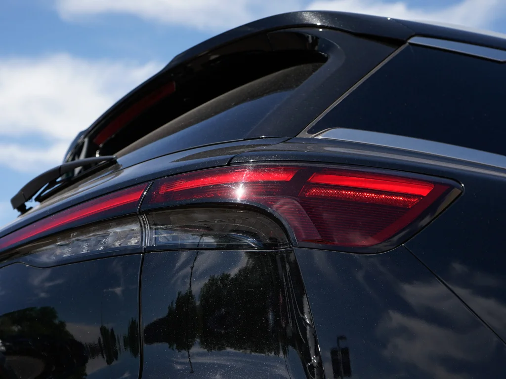 Certified Used 2026 Mineral Black INFINITI LUXE image 10