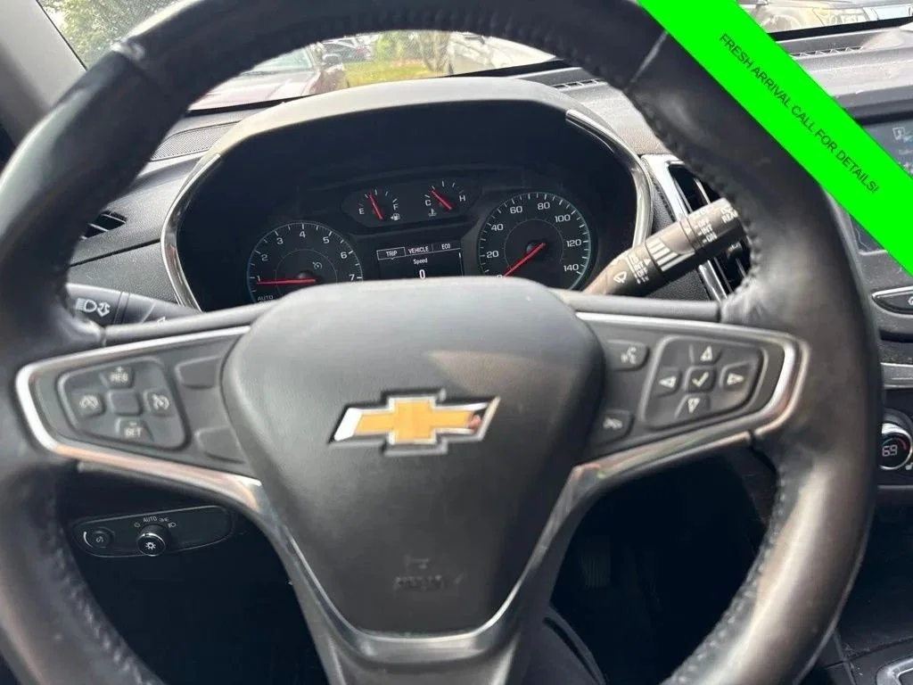 Used 2018 Summit White Chevrolet LT image 16