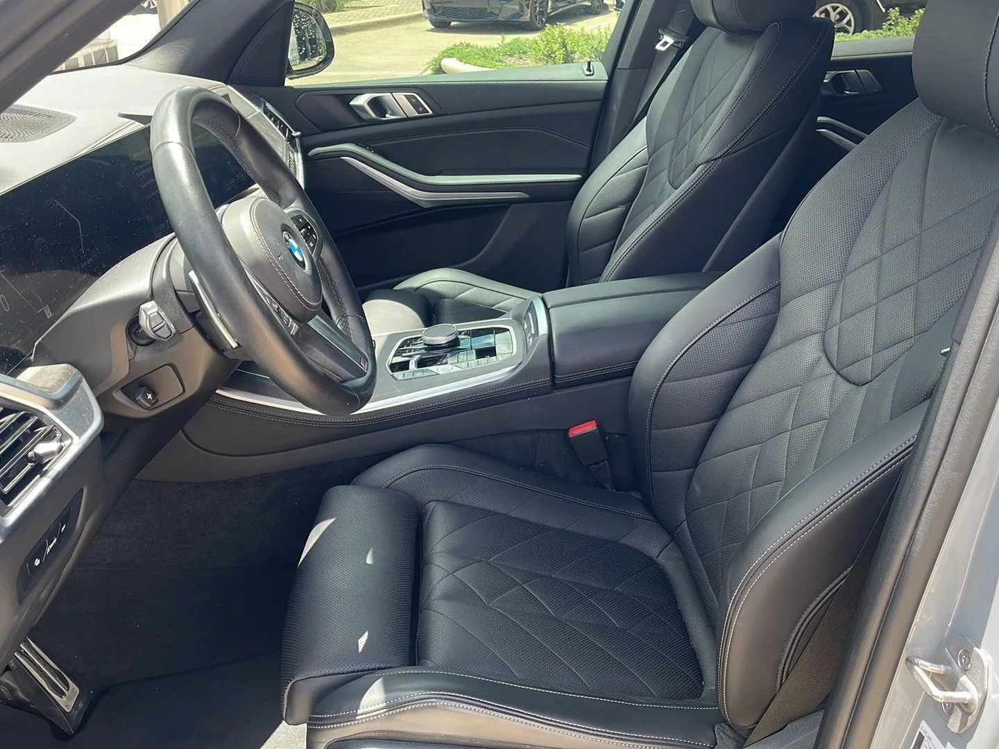 Used 2024 Brooklyn Grey Metallic BMW xDrive40i image 5