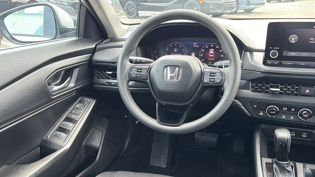 Used 2023 Lunar Silver Metallic Honda EX image 25