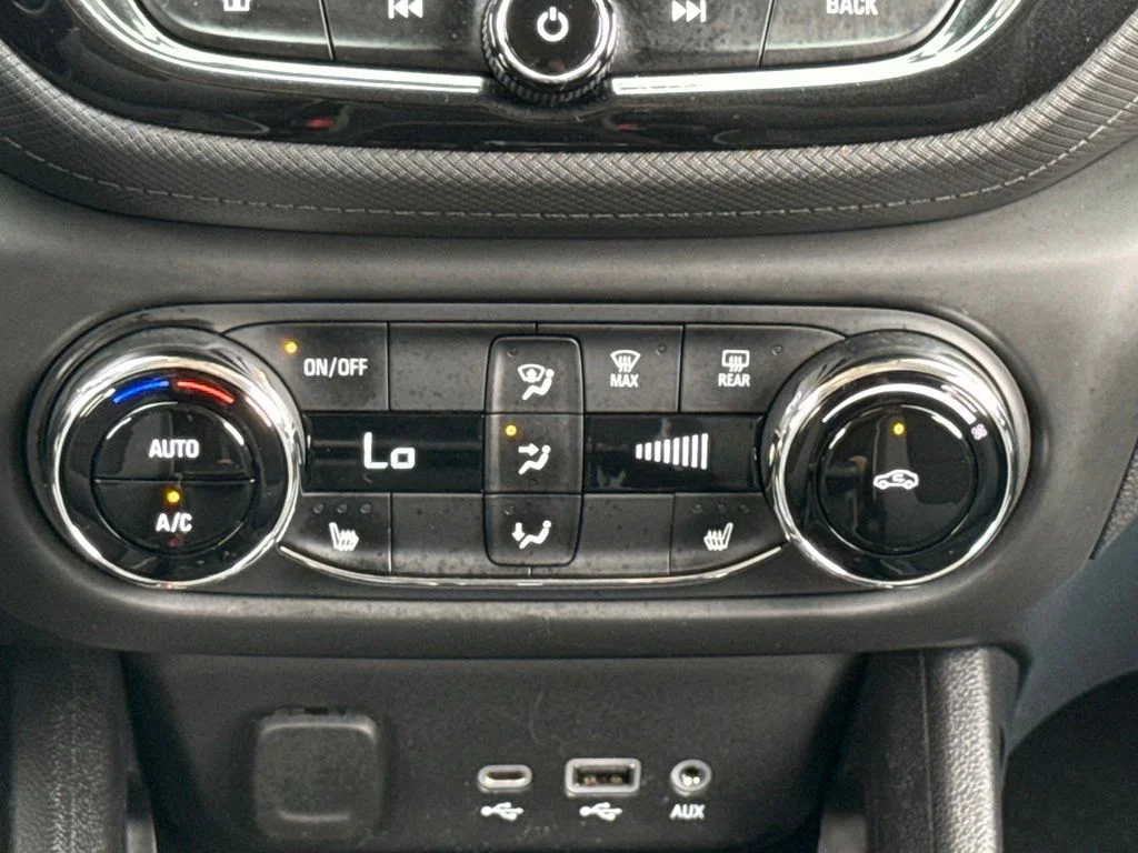 Used 2021 Gray Chevrolet LT image 20