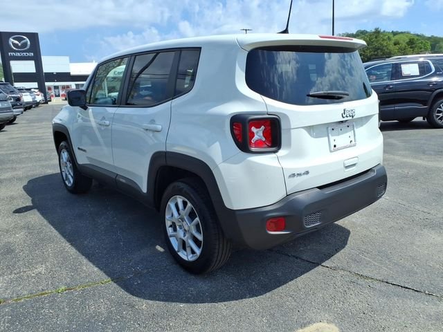 Used 2023 White Jeep Latitude image 7