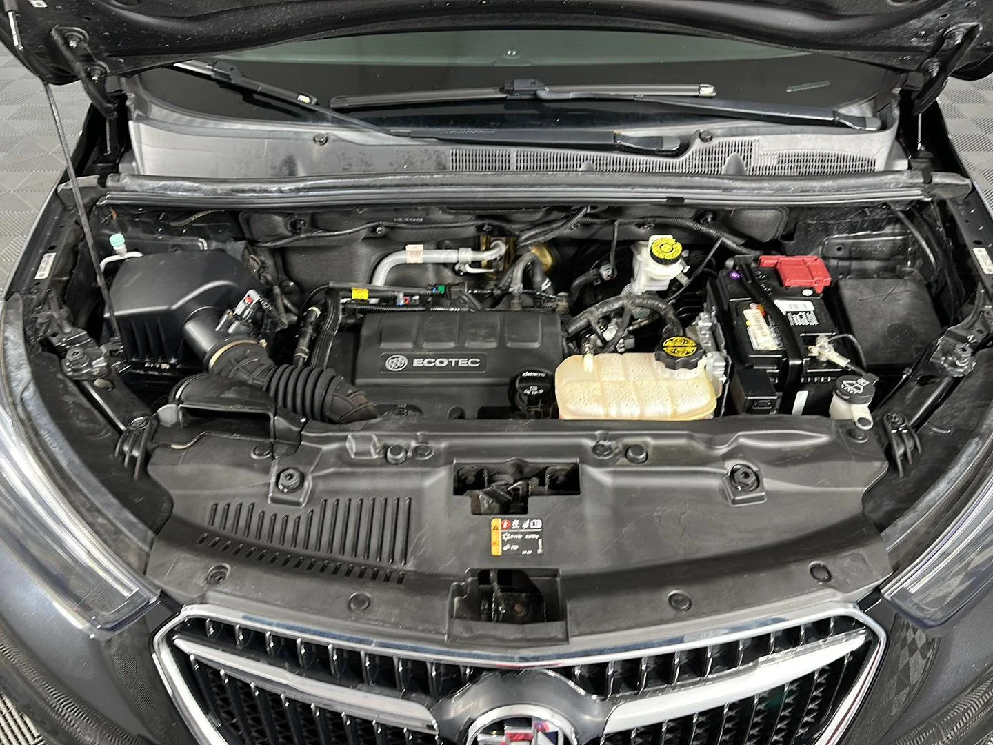 Used 2019 Ebony Twilight Metallic Buick Preferred image 2