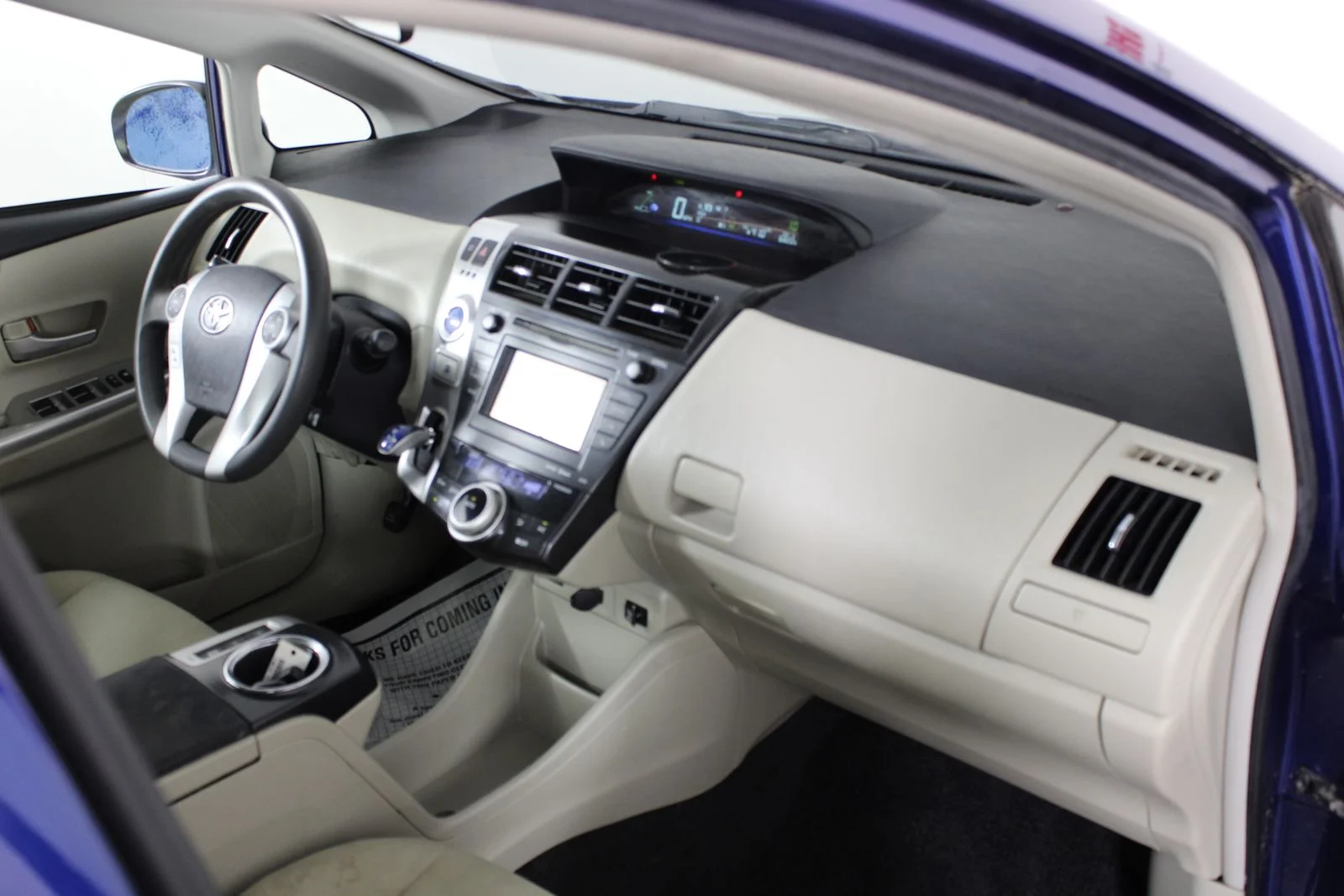 Used 2012 Blue Toyota Three image 30