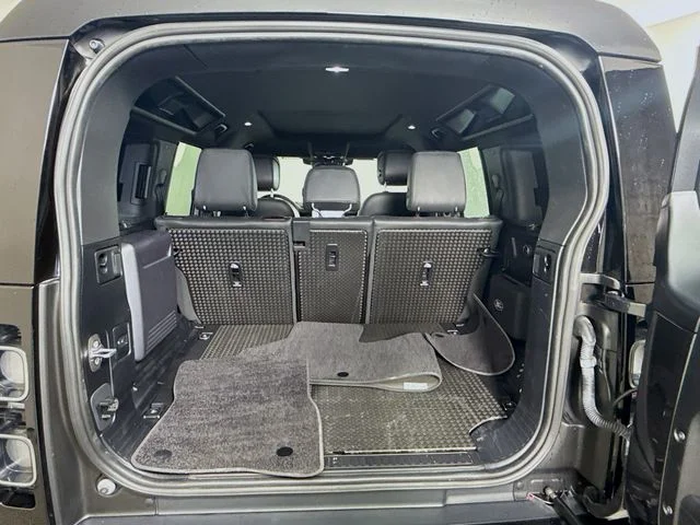Certified Used 2024 Gray Land Rover V8 image 28