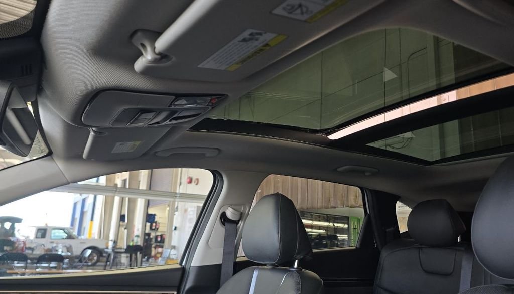Used 2022 Gray Hyundai Limited image 12