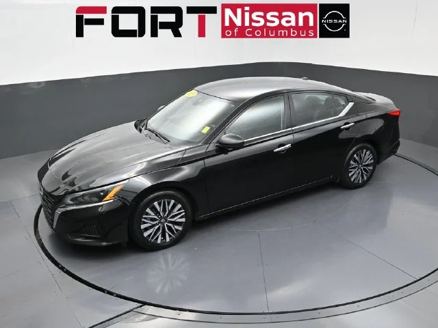 Used 2025 Black Nissan 2.5 SV image 40