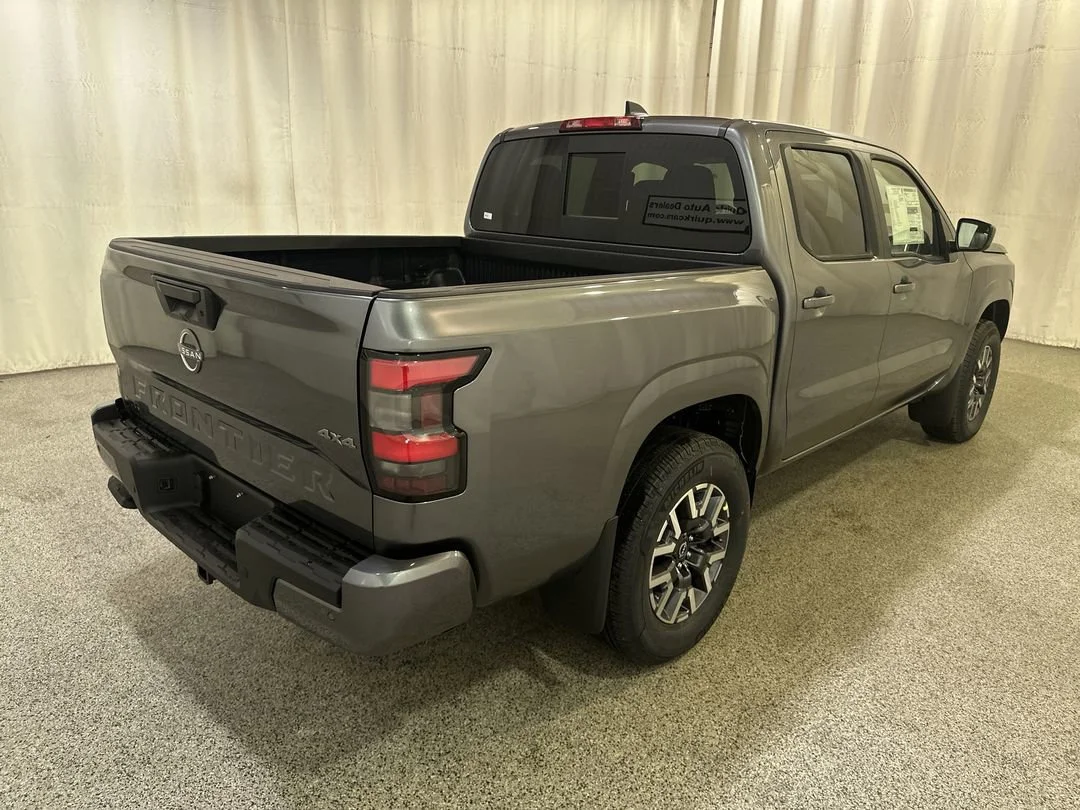 2026 Nissan Frontier SV - Photo 8