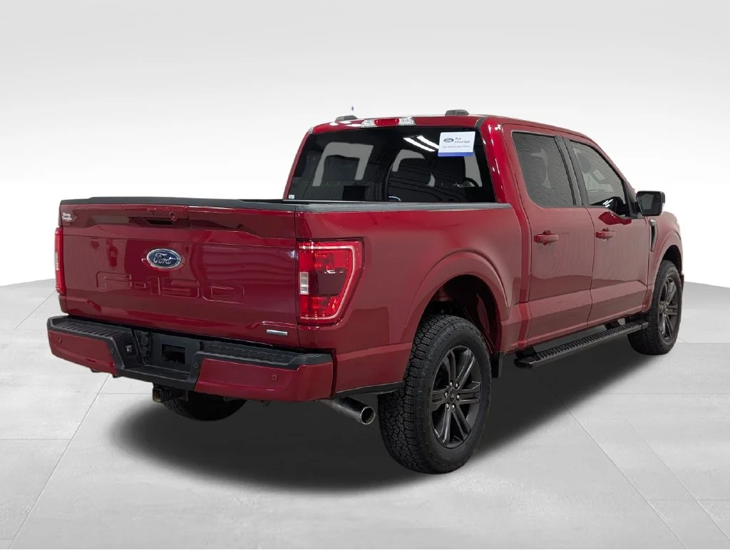 Certified Used 2022 Rapid Red Metallic Tinted Clearcoat Ford XLT image 24