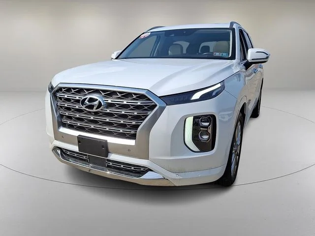 Used 2020 White Hyundai Limited image 4