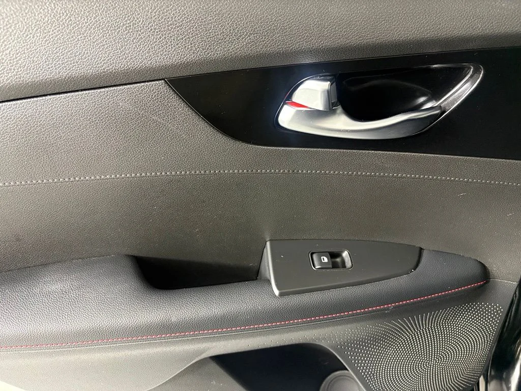 Used 2023 Black Kia GT image 38