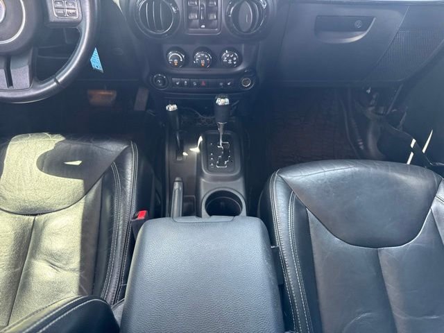 2015 Jeep Wrangler Unlimited Sahara - Photo 13
