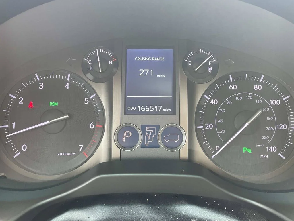 Used 2018  Lexus 460 image 27