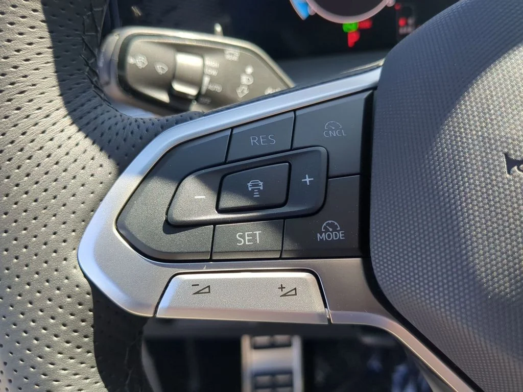New 2026 Gray Volkswagen 2.0T SE R-Line Black image 28