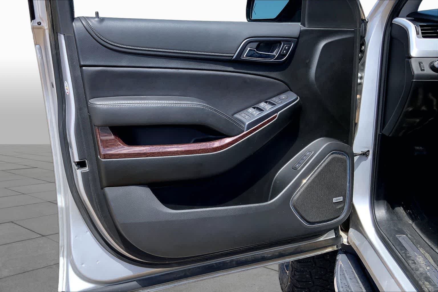 Used 2019 Quicksilver Metallic GMC SLT image 22