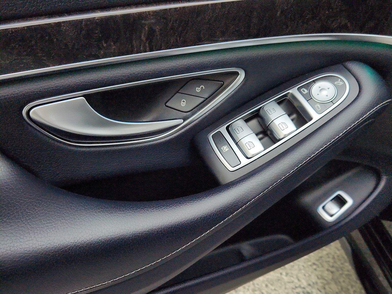 Used 2018 Black Mercedes-Benz S 450 image 26