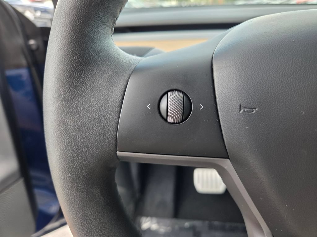 2024 Tesla Model Y Performance - Photo 29
