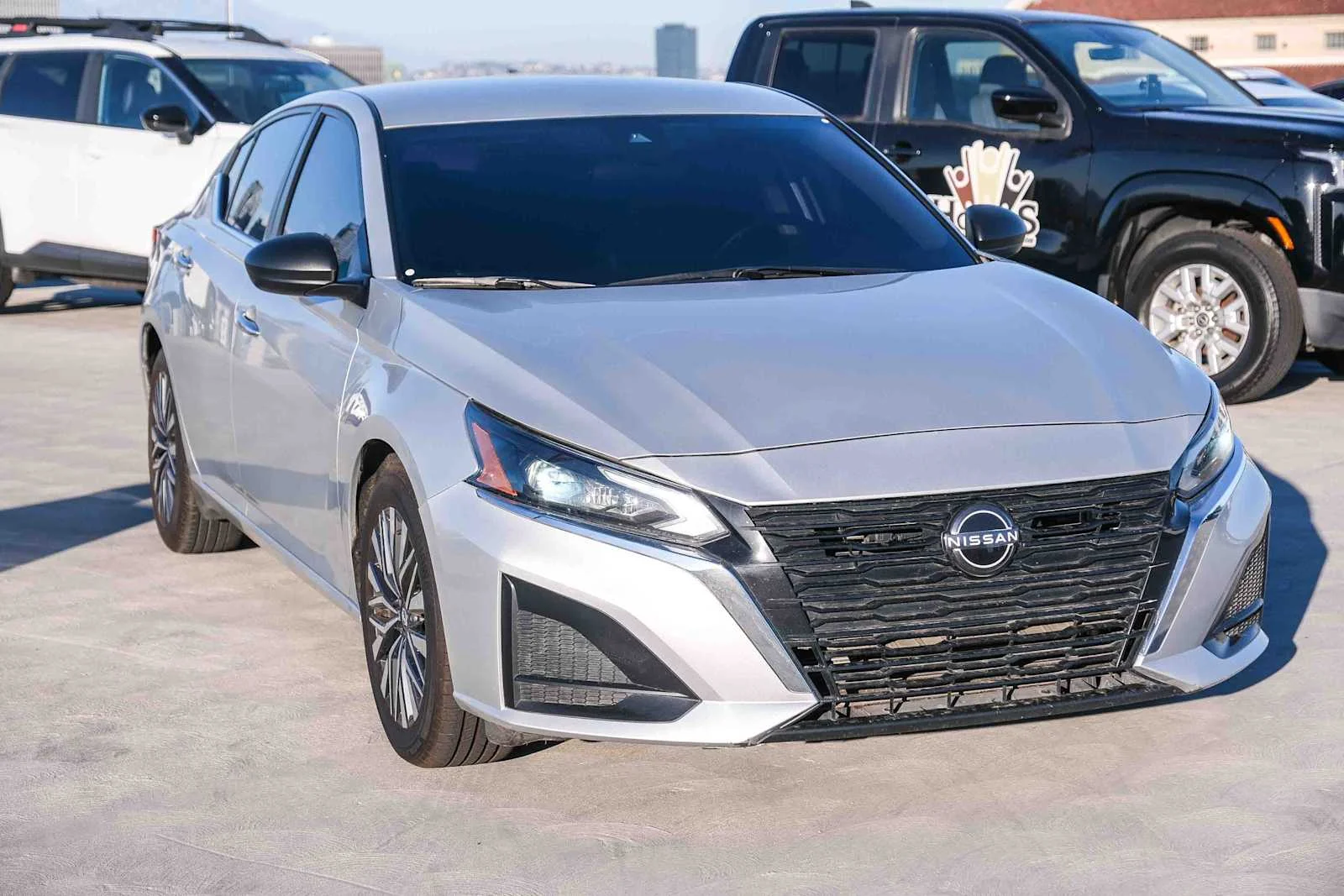 Used 2024 Brilliant Silver Metallic Nissan 2.5 SV image 3