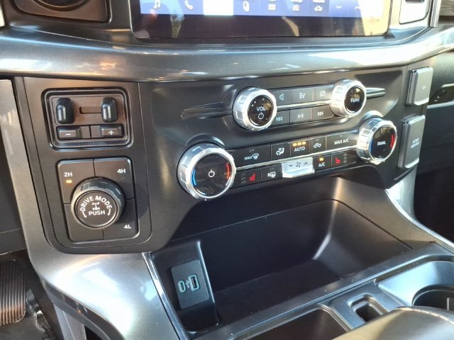 Used 2023 Black Ford XLT image 25